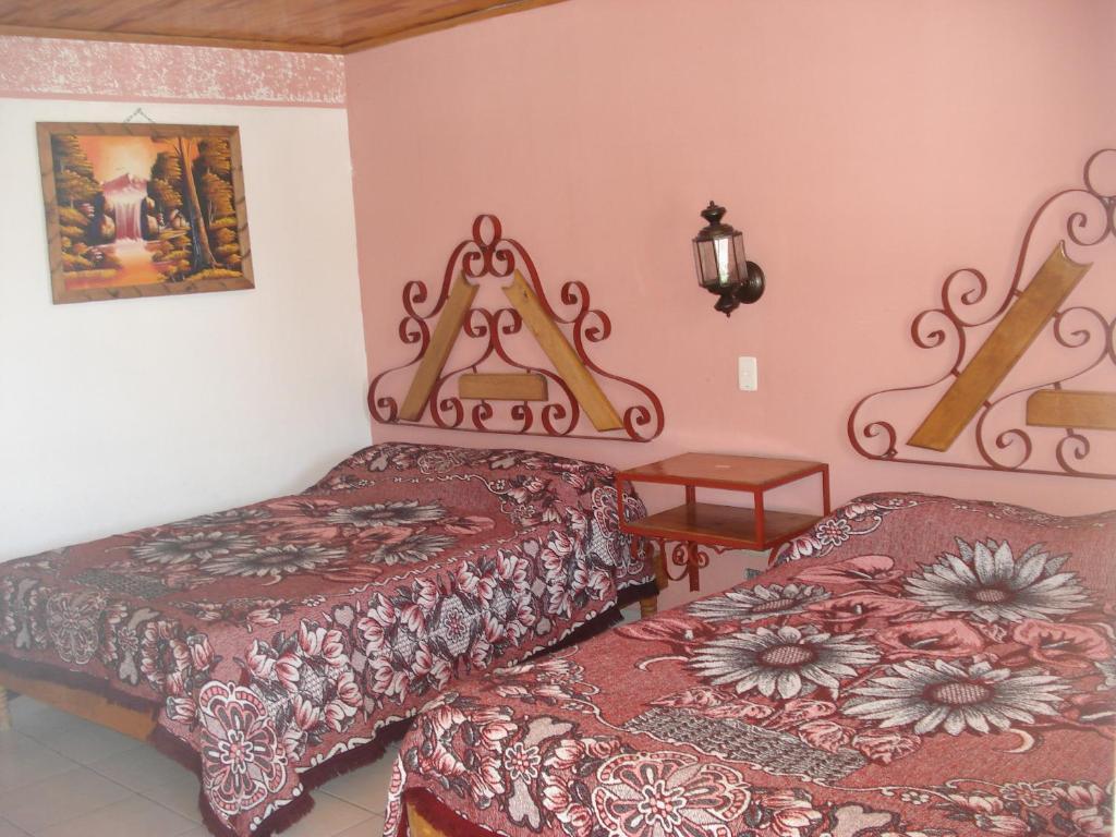 Paraiso Del Bosque Hotel Creel Room photo